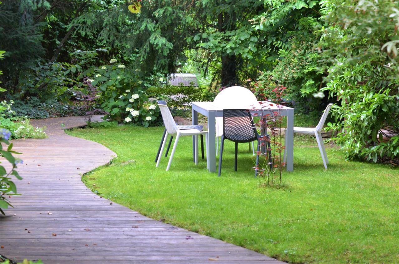 Gaestezimmer Mit Garten In Fischeln Krefeld Bagian luar foto