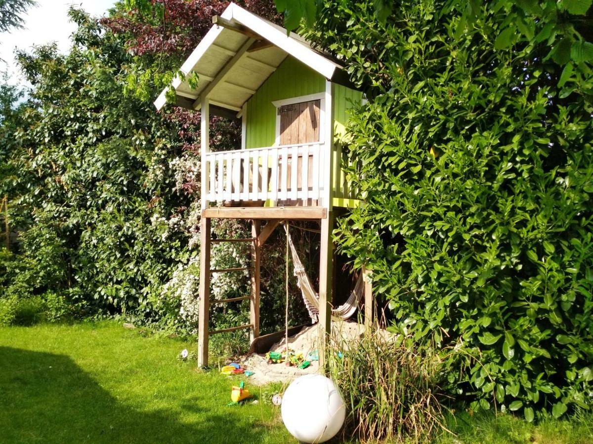 Gaestezimmer Mit Garten In Fischeln Krefeld Bagian luar foto